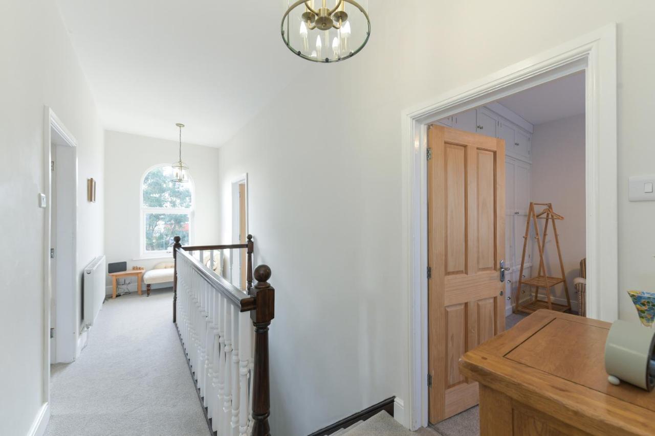 דרבי Borrowfield Lodge מראה חיצוני תמונה