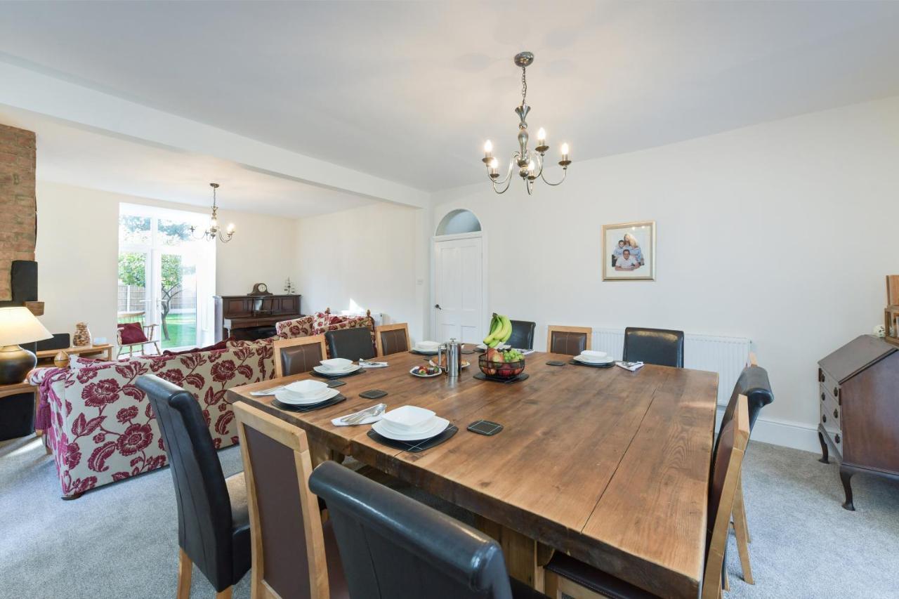 דרבי Borrowfield Lodge מראה חיצוני תמונה